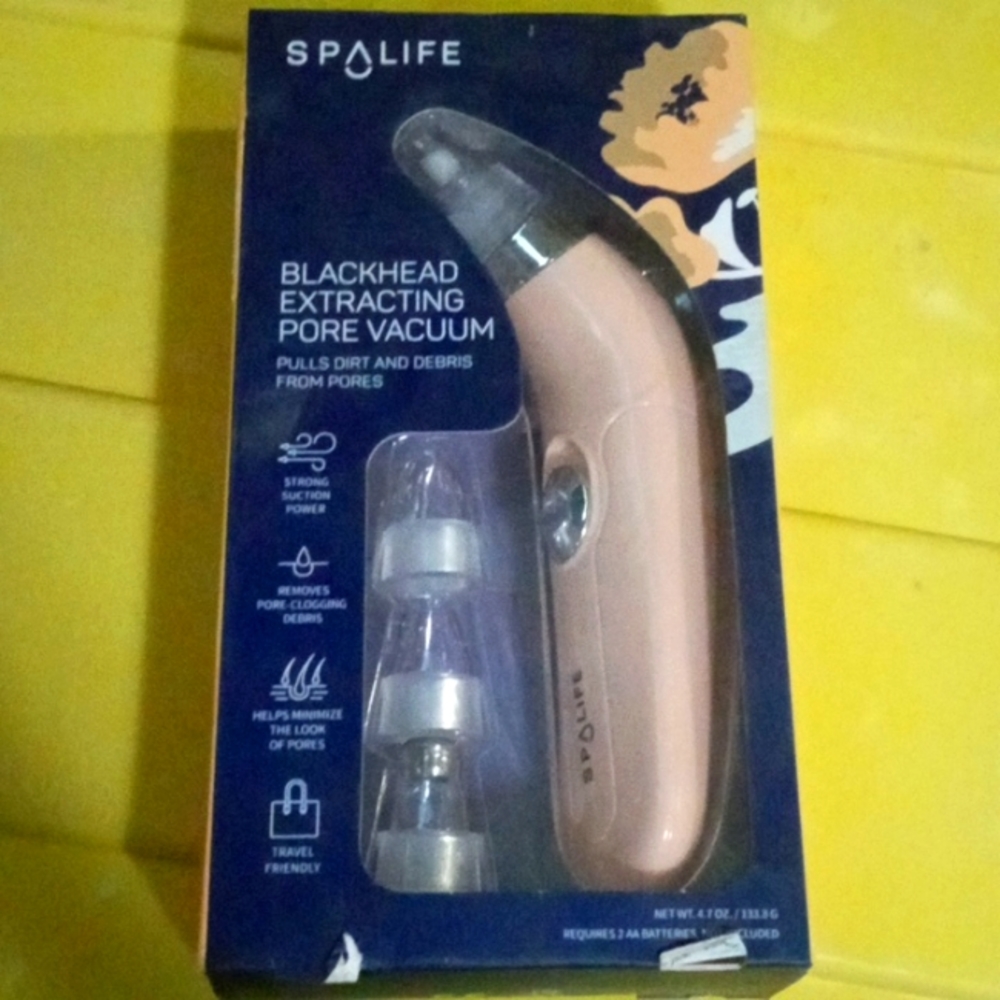 Blackhead extraction pore vacuum